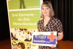 Drei Elemente: Scoutausbildung, Planspiel und soziales Projekt. Ein Ziel: Menschlichkeit. Lehrerin Eva-Maria Meyer freut sich über die Auszeichnung der Liebfrauenschule als „humanitäre Schule“.