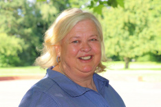 Christiane Schabos, langjährige Konrektorin der Liebfrauenschule, wurde vom Kollegium und vielen Ehemaligen des Kollegiums in den Ruhestand verabschiedet
