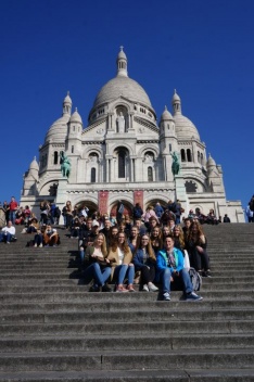 Strahlend blauer Himmel begleitete die Schüler während ihrer Parisfahrt.